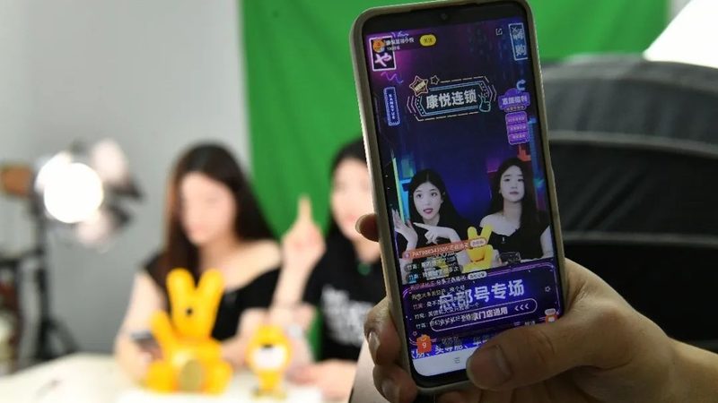 冰箱内胆破损，如何正确更换？**